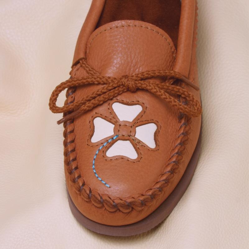 Saddle Deerskin (4 petal) toe